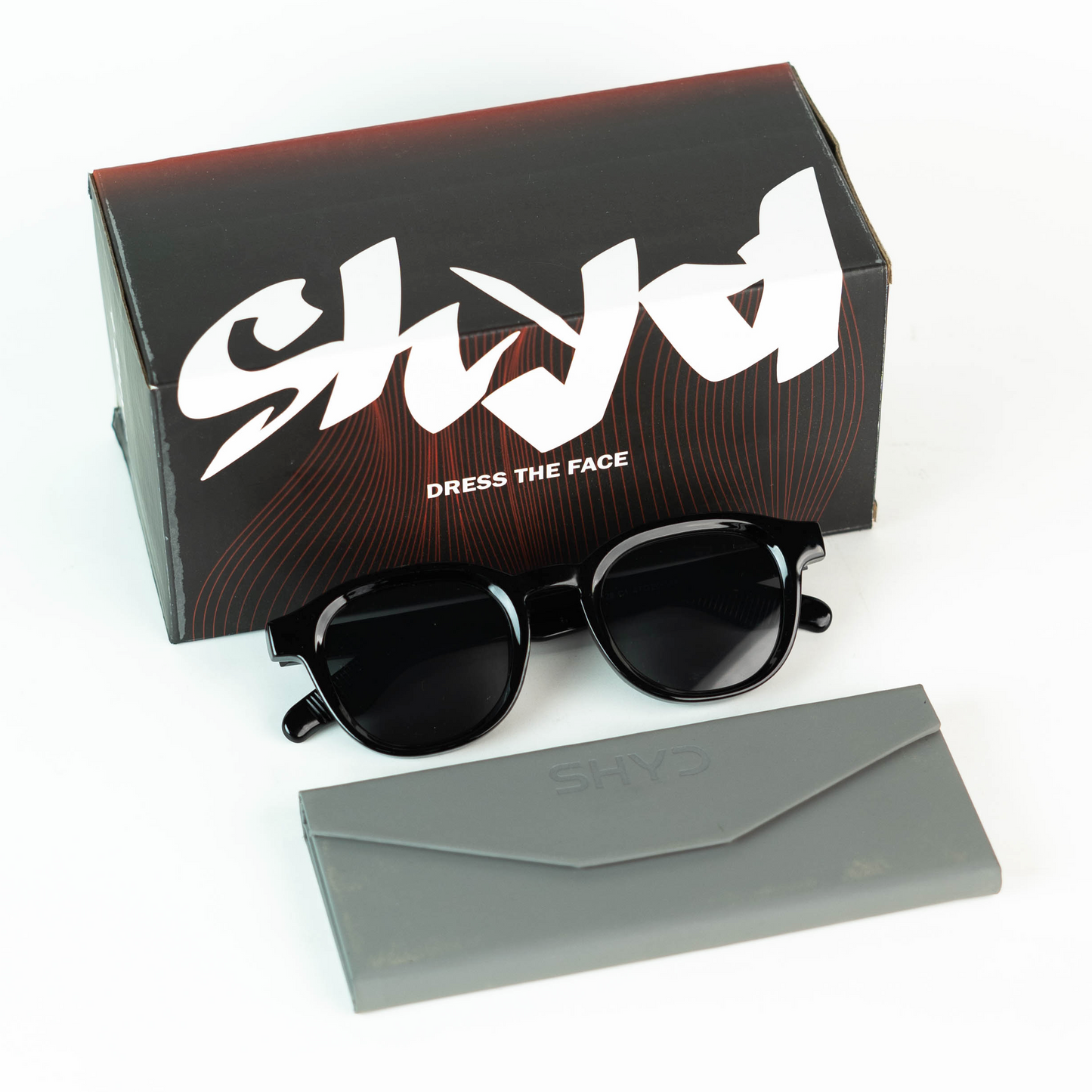 The Onyx Retro Round Wayfare Sunglasses